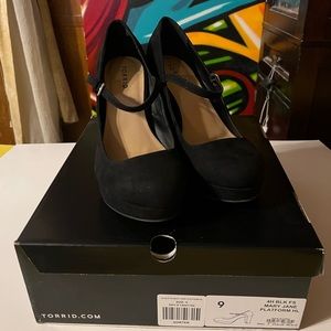 Torrid 4H Black Faux Suede Mary Jane Platform HL